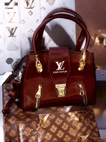 LADIES PURSE LV